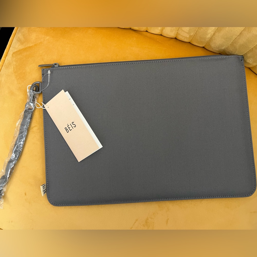 BÉIS Gray Laptop Sleeve